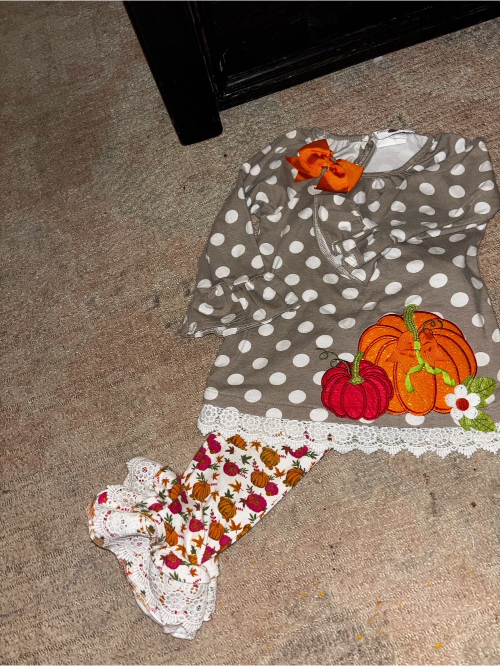 Rare Editions Gray Polka Dot Pumpkin Appliqué Set with Orange Bow